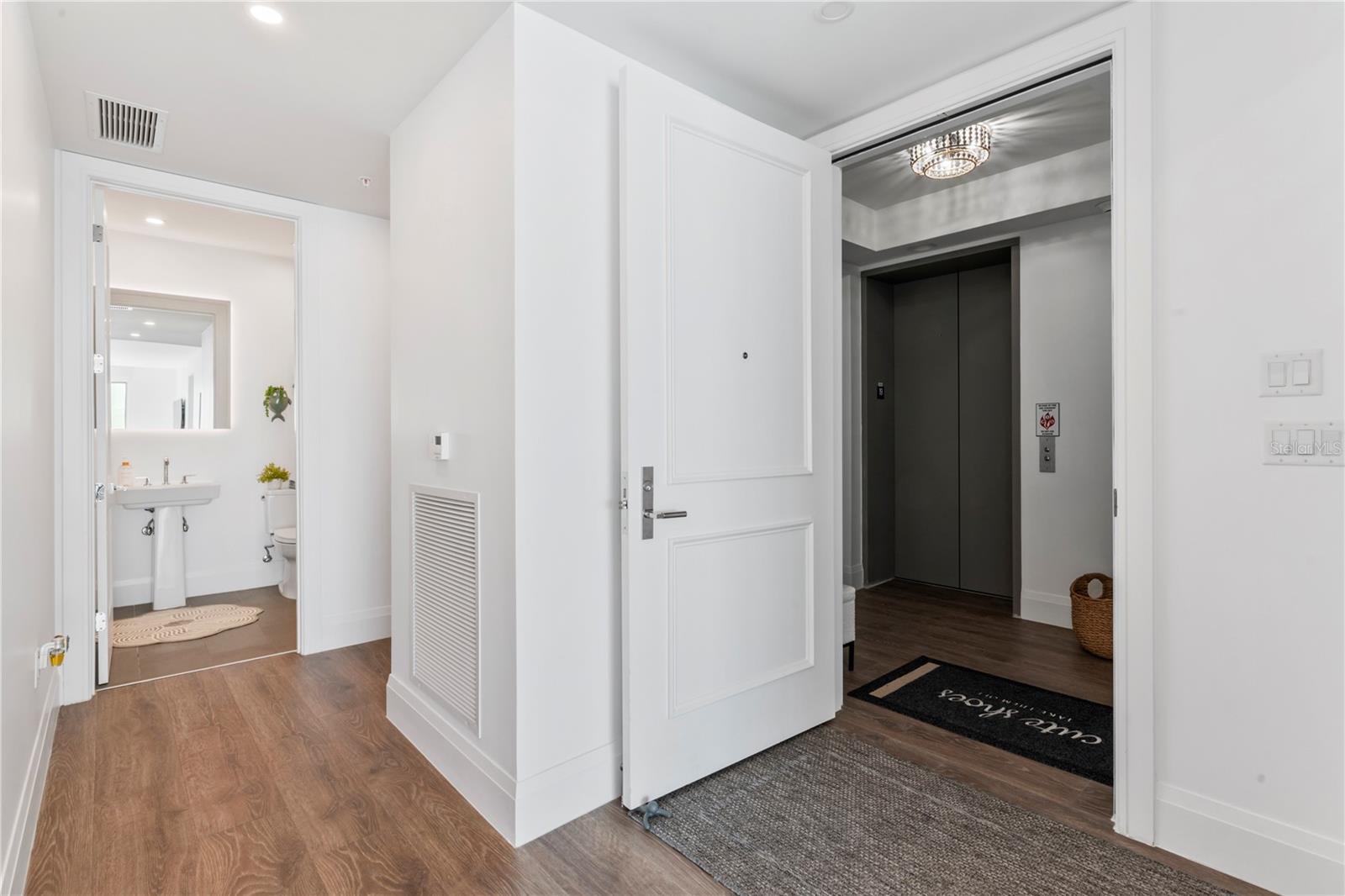 2910 W BARCELONA ST #1902, TAMPA, FL, 33629