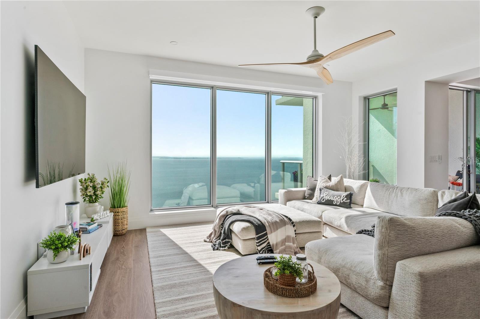 2910 W BARCELONA ST #1902, TAMPA, FL, 33629