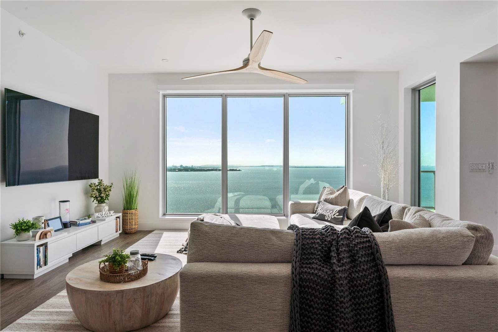 2910 W BARCELONA ST #1902, TAMPA, FL, 33629