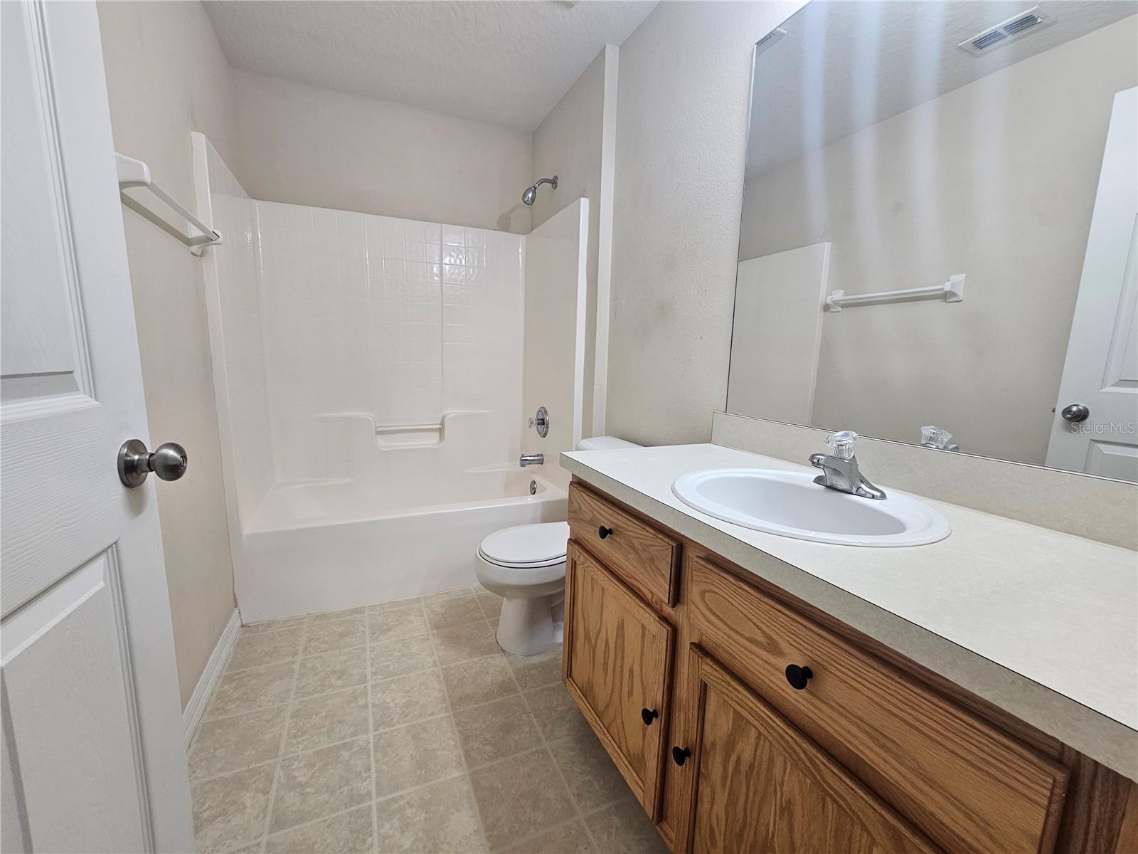 224 LAKE CHARLES DR, DAVENPORT, FL, 33837