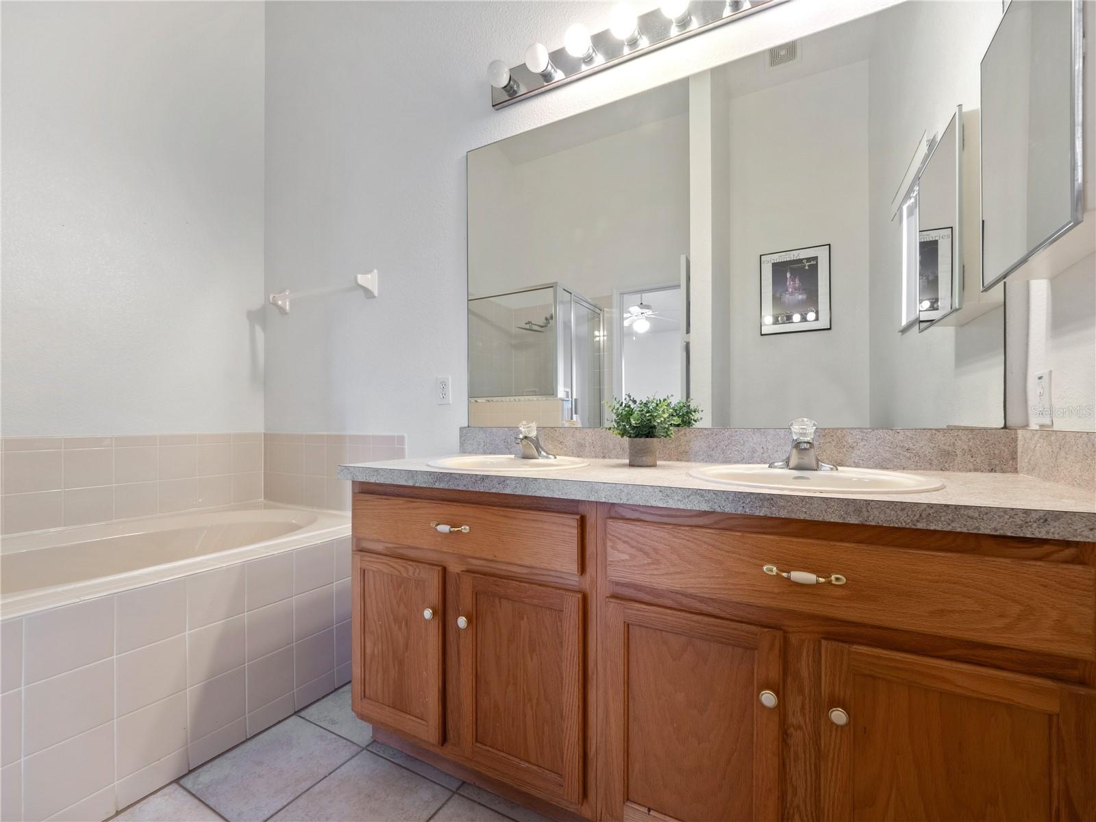 721 ROLLINS DR, DAVENPORT, FL, 33837