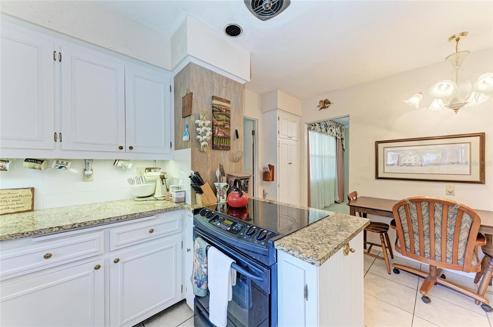 4611 17TH AVE W, BRADENTON, FL, 34209