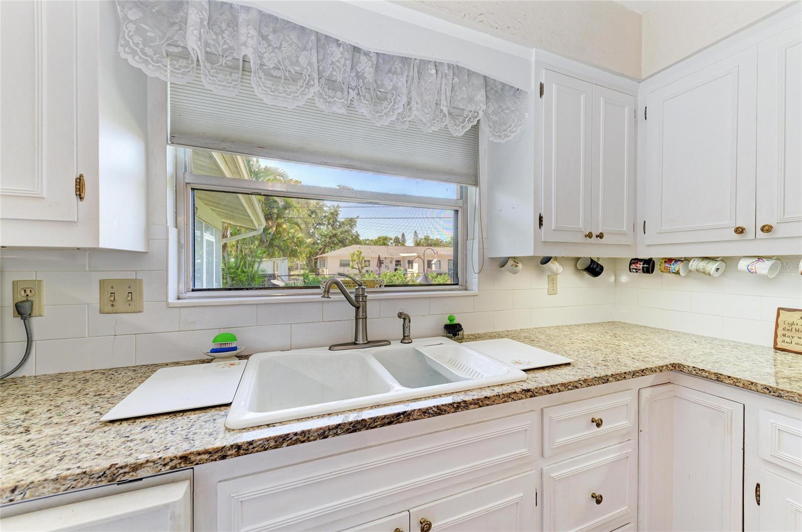 4611 17TH AVE W, BRADENTON, FL, 34209