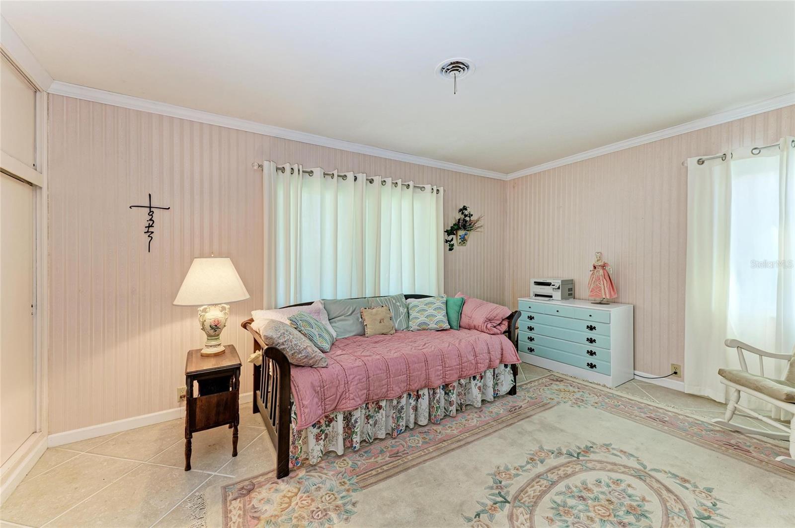 4611 17TH AVE W, BRADENTON, FL, 34209