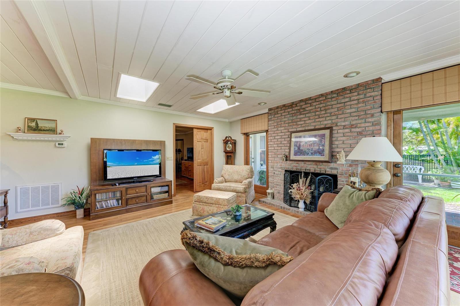 4611 17TH AVE W, BRADENTON, FL, 34209