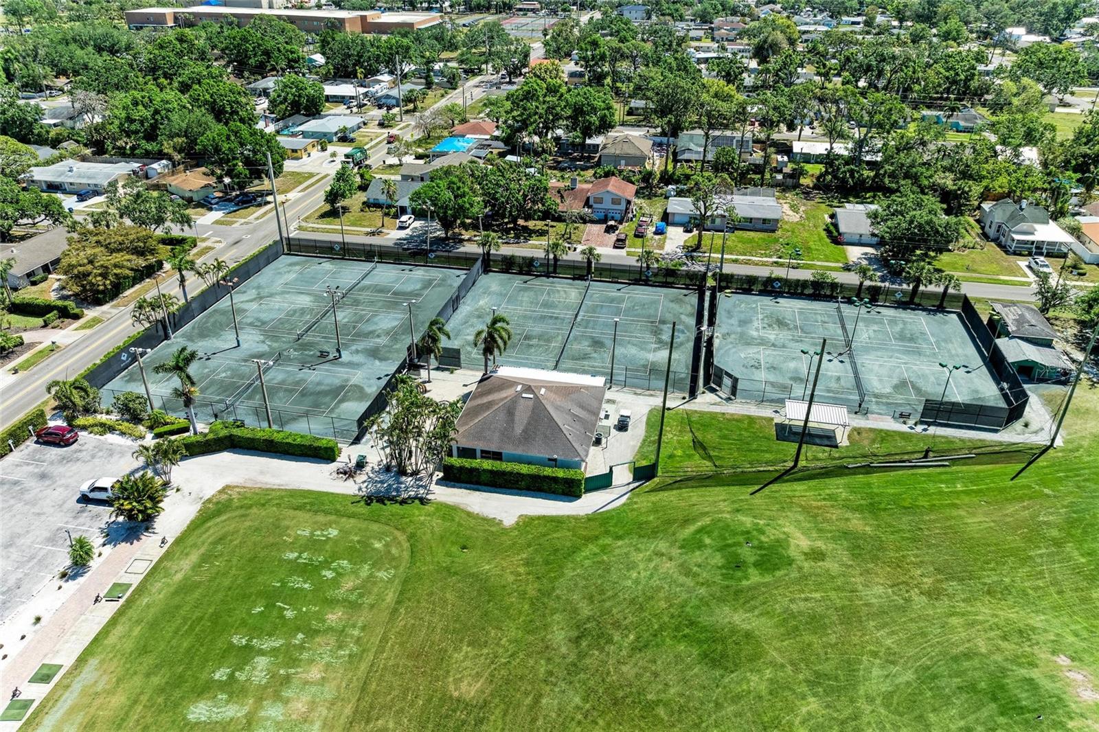 4611 17TH AVE W, BRADENTON, FL, 34209