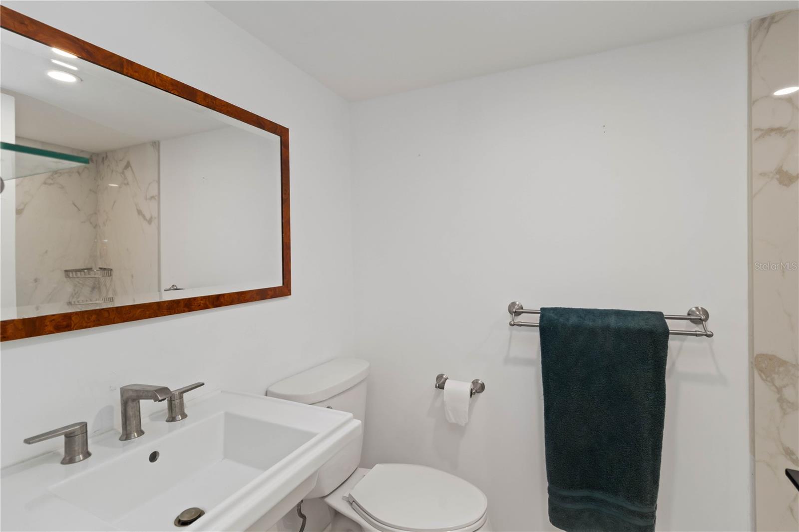 33 S GULFSTREAM AVE #905, SARASOTA, FL, 34236