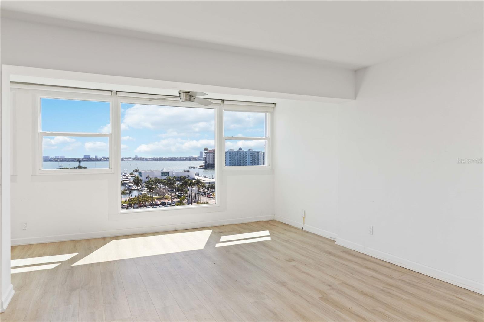 33 S GULFSTREAM AVE #905, SARASOTA, FL, 34236