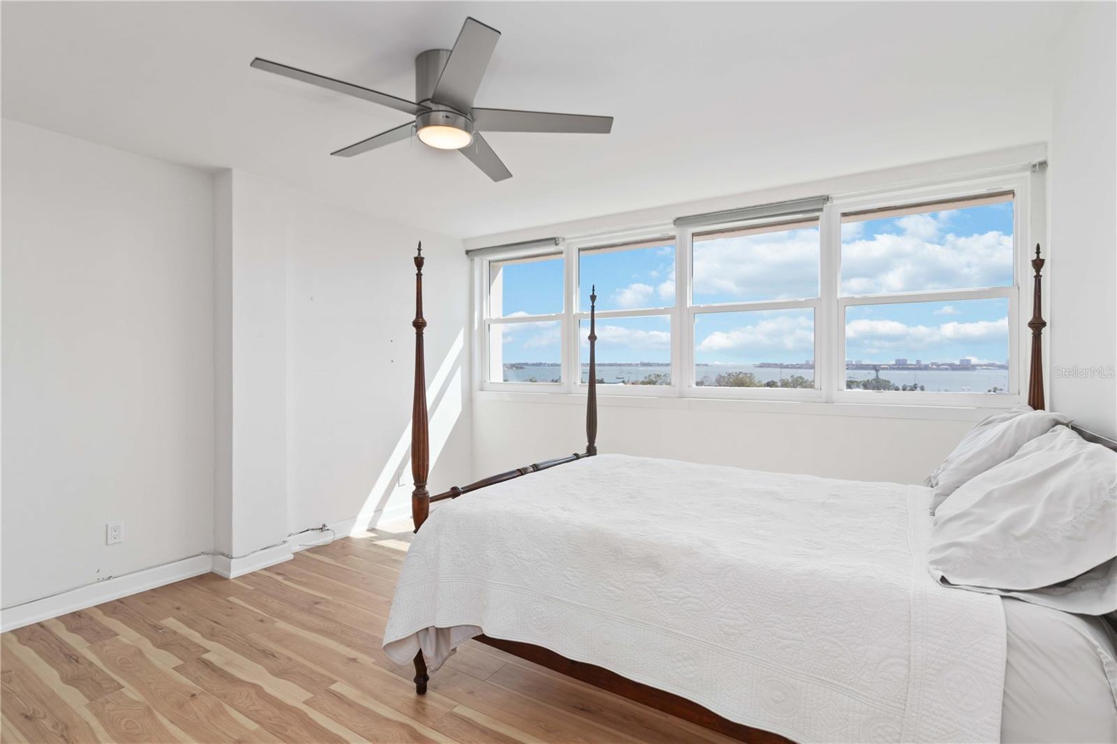 33 S GULFSTREAM AVE #905, SARASOTA, FL, 34236