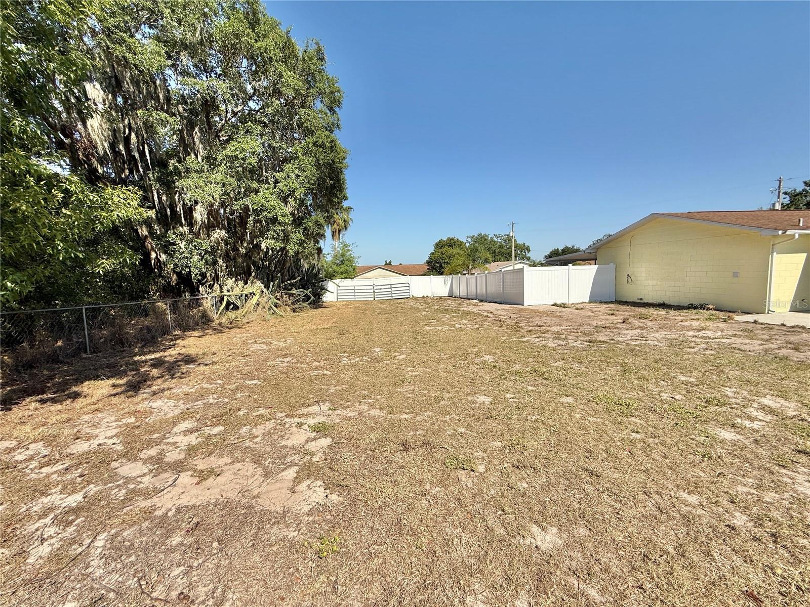 33415 PICCIOLA DR, FRUITLAND PARK, FL, 34731