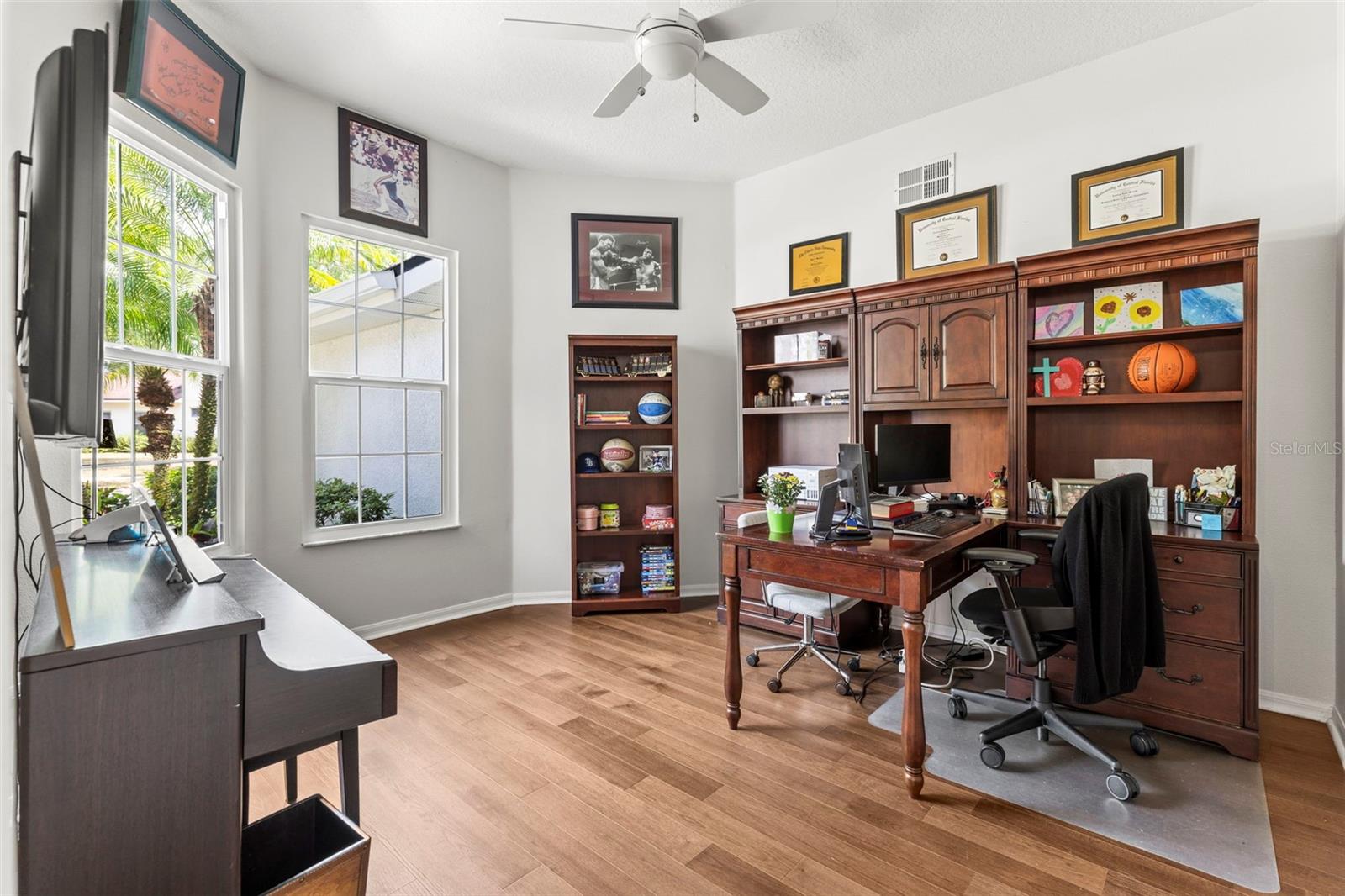 10142 DEERCLIFF DR, TAMPA, FL, 33647