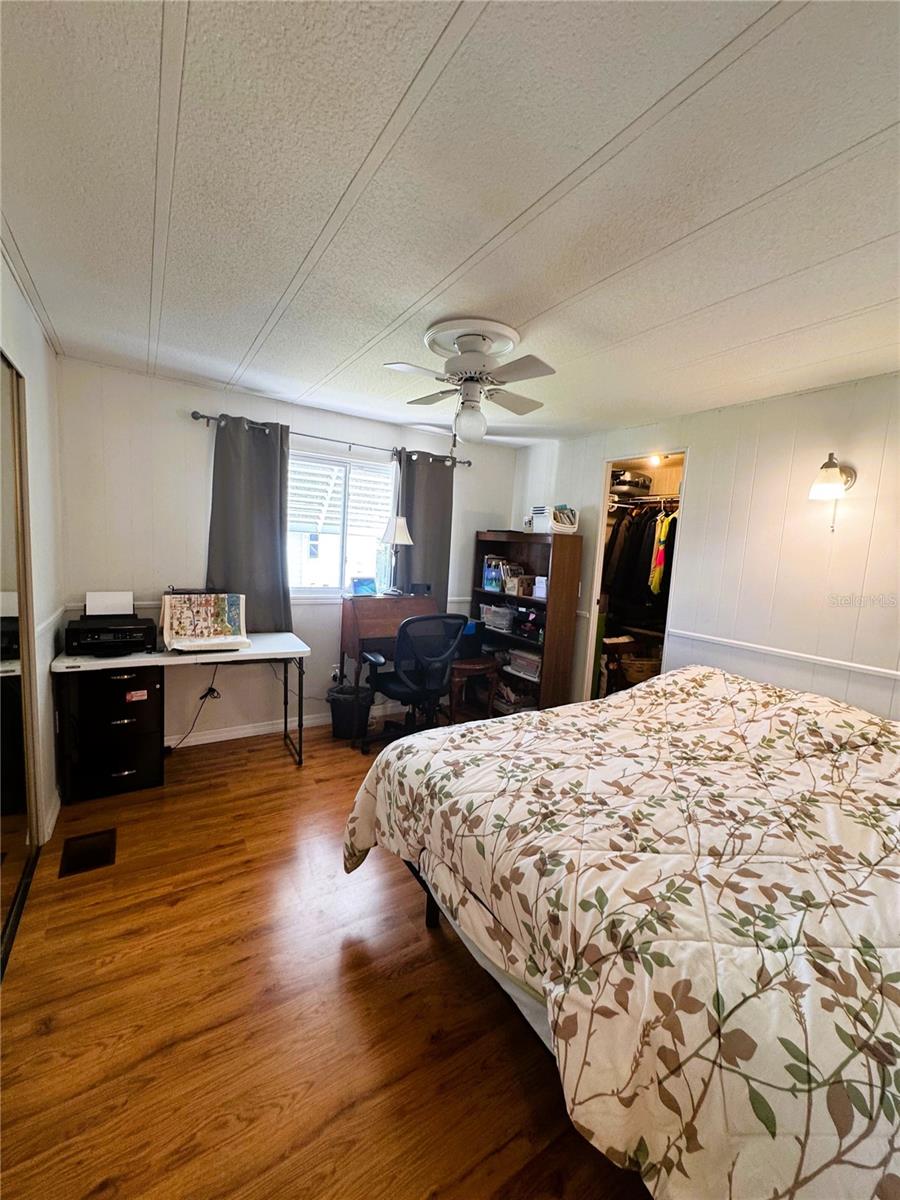 121 BOUGAINVILLEA DR, LEESBURG, FL, 34748