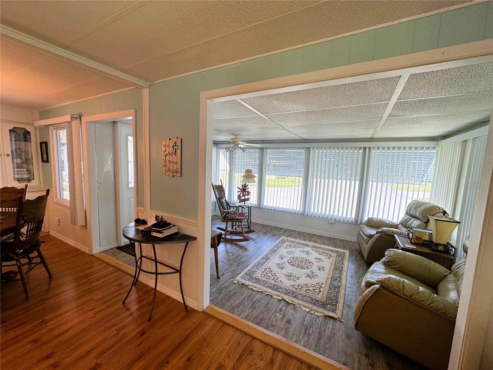 121 BOUGAINVILLEA DR, LEESBURG, FL, 34748