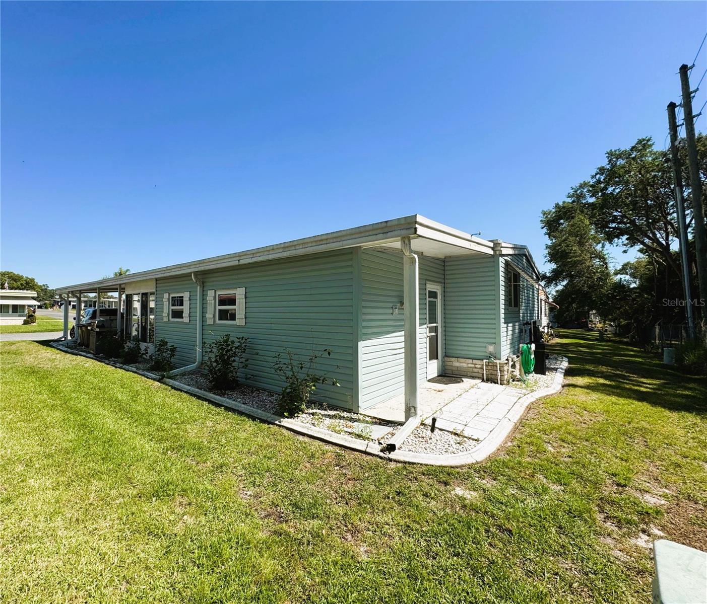 121 BOUGAINVILLEA DR, LEESBURG, FL, 34748