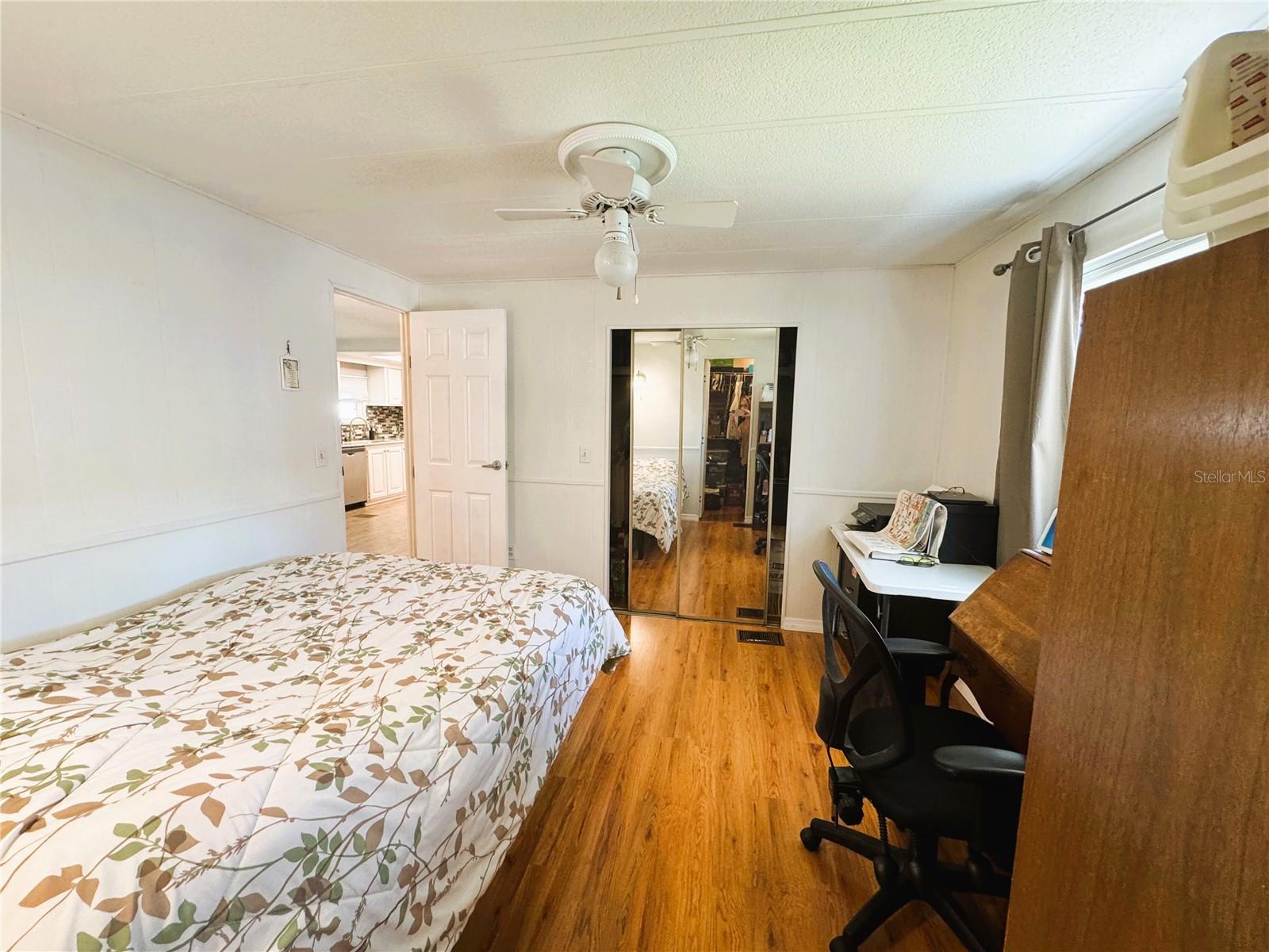 121 BOUGAINVILLEA DR, LEESBURG, FL, 34748