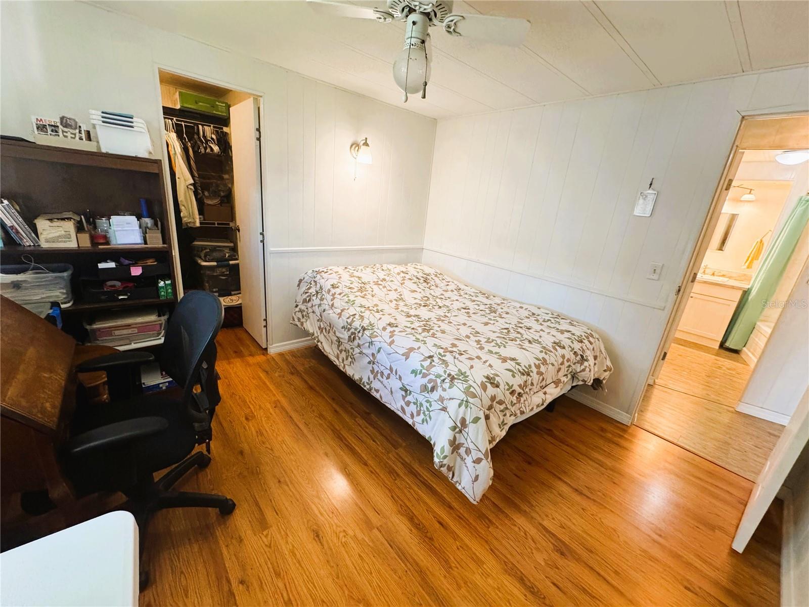 121 BOUGAINVILLEA DR, LEESBURG, FL, 34748