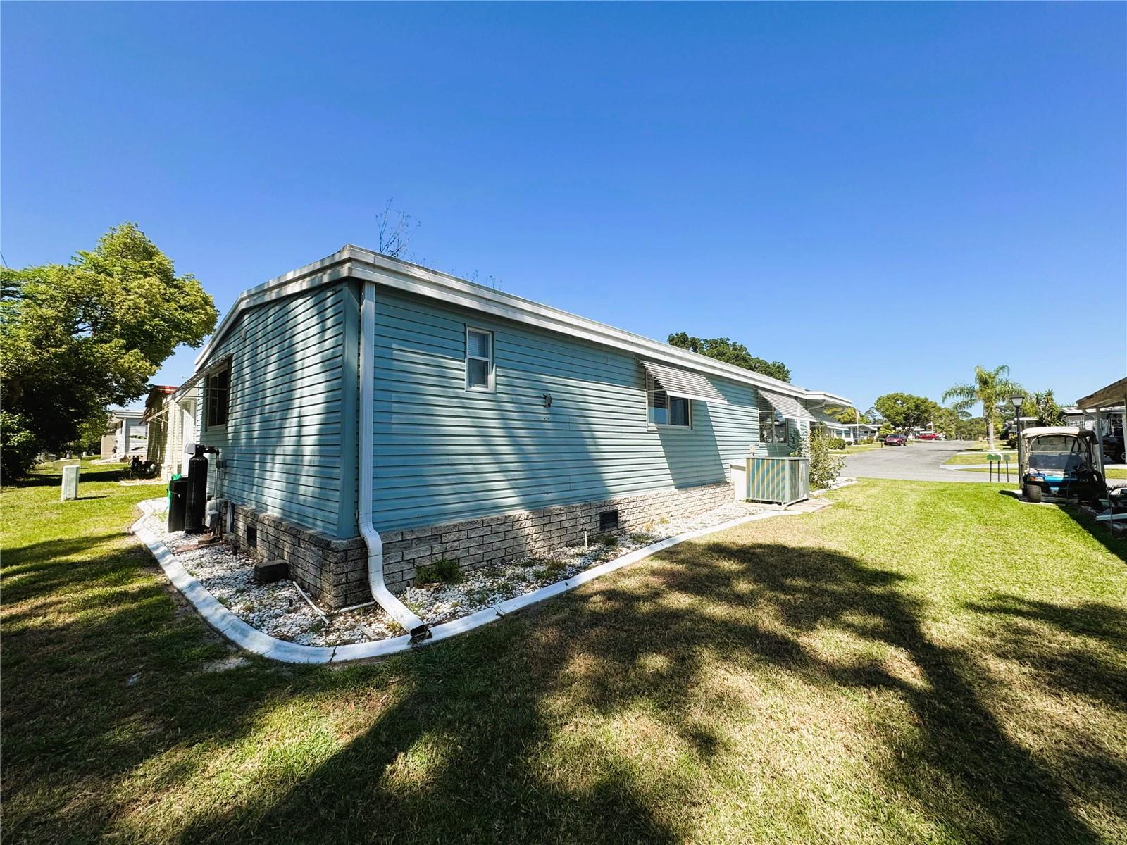 121 BOUGAINVILLEA DR, LEESBURG, FL, 34748