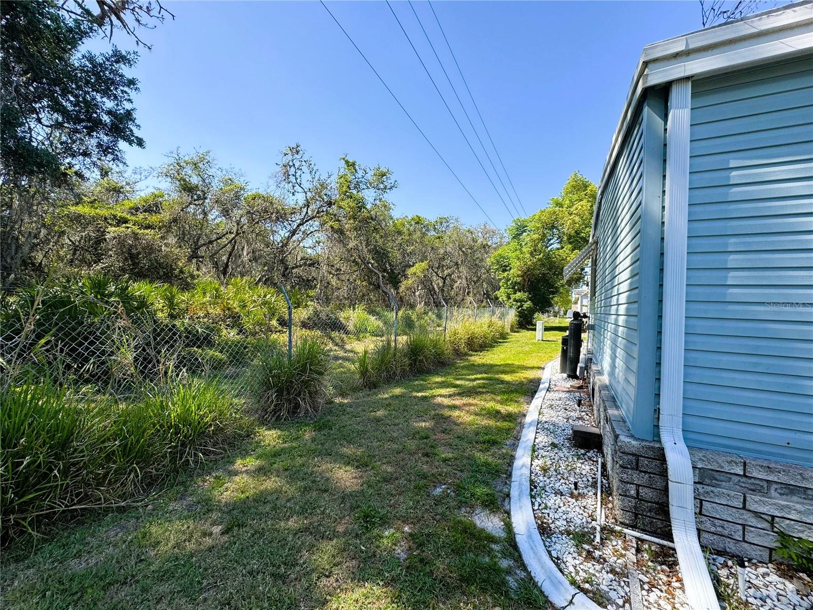 121 BOUGAINVILLEA DR, LEESBURG, FL, 34748