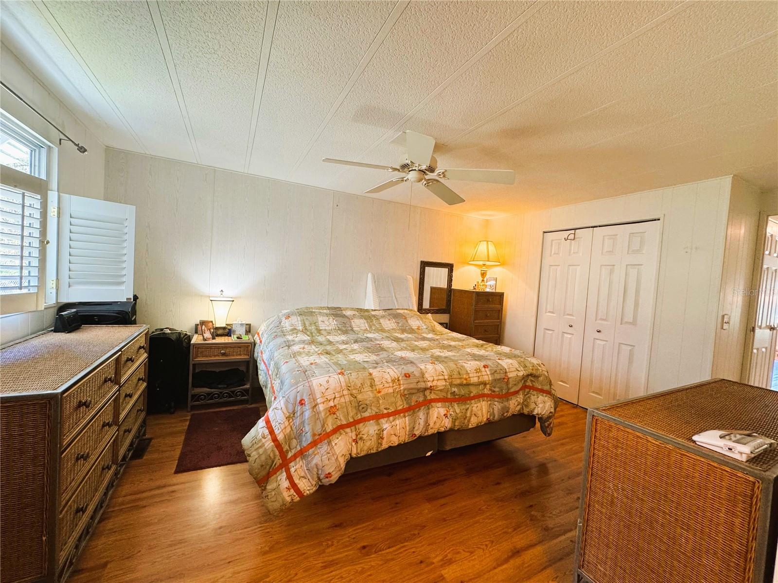 121 BOUGAINVILLEA DR, LEESBURG, FL, 34748