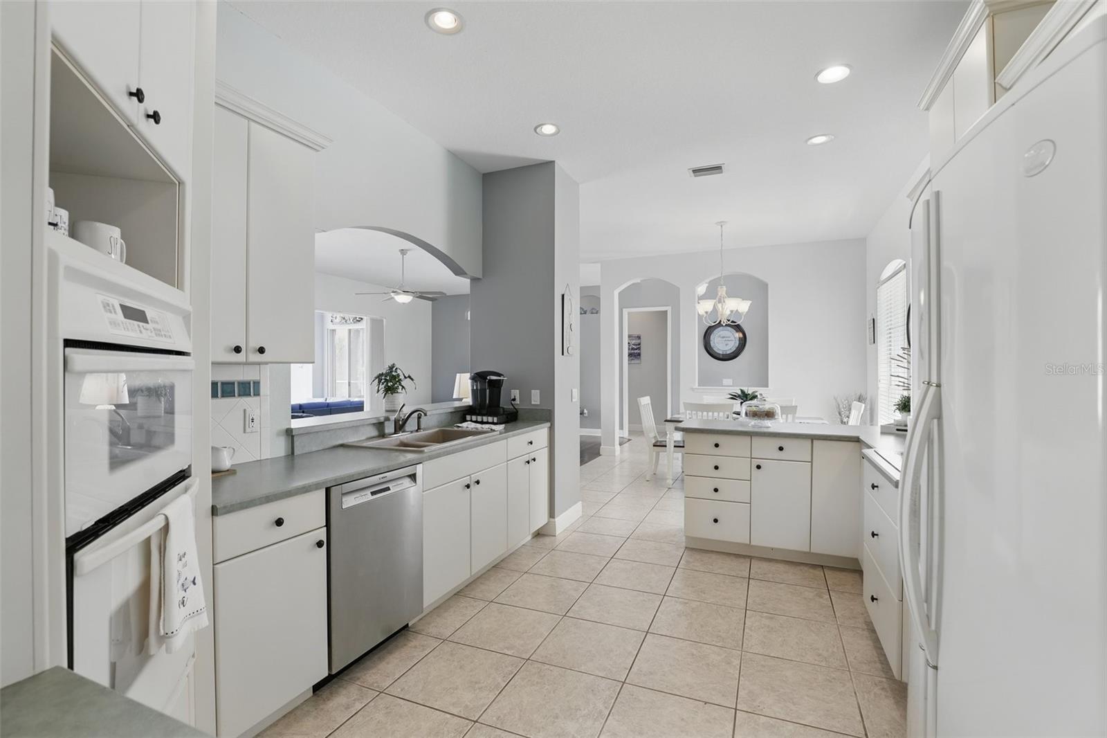 212 HAZELTINE DR, DEBARY, FL, 32713