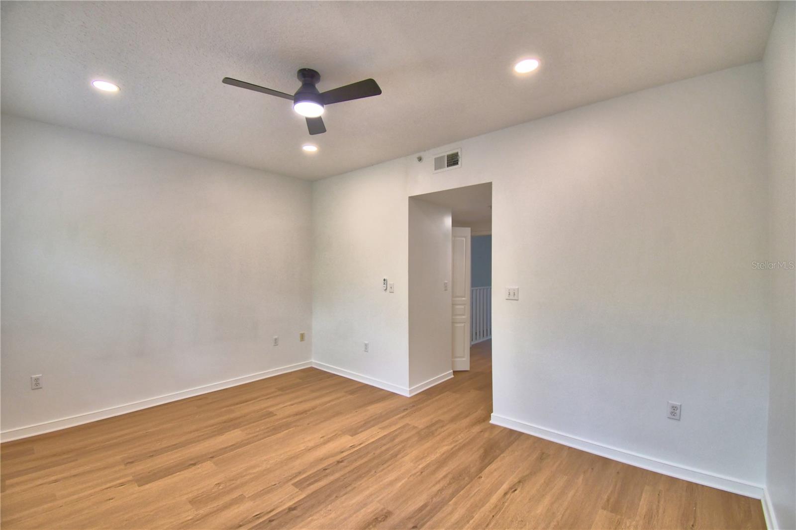 660 CELEBRATION AVE #240, KISSIMMEE, FL, 34747