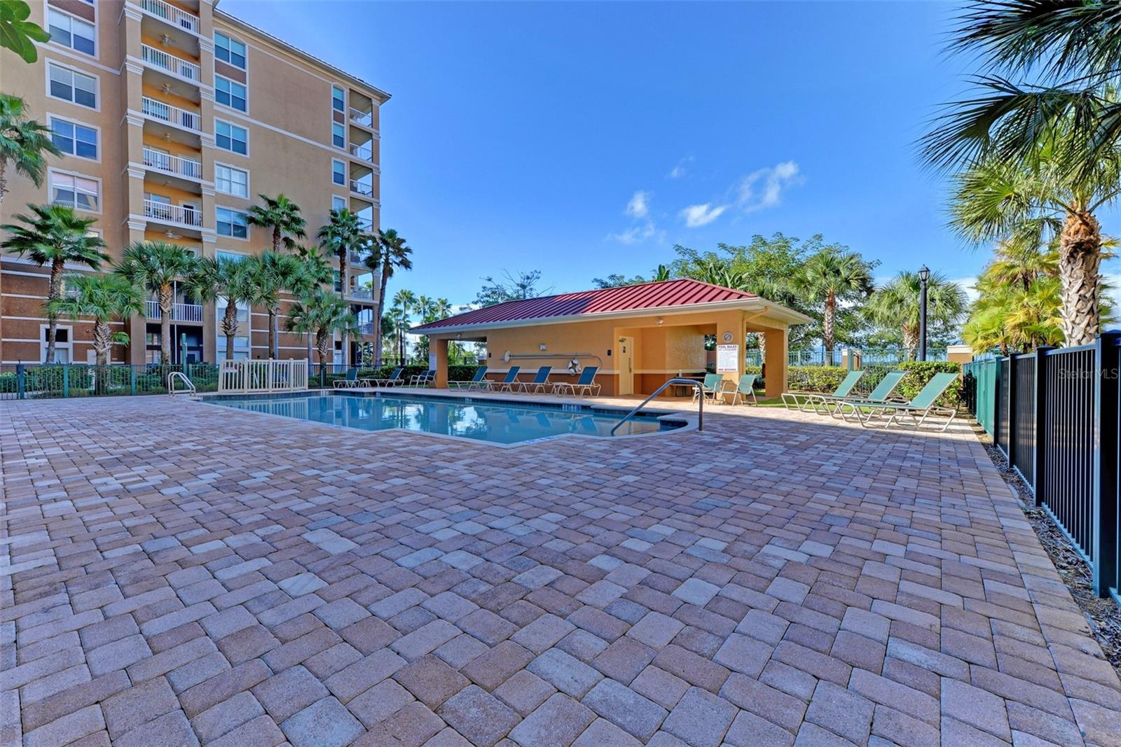 808 3RD AVE W #605, BRADENTON, FL, 34205