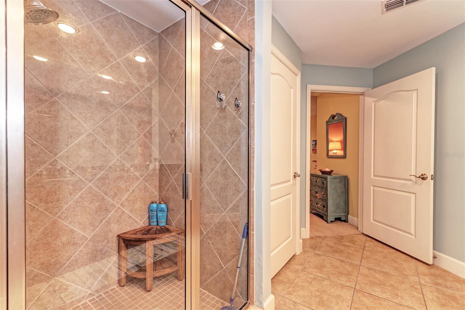 808 3RD AVE W #605, BRADENTON, FL, 34205