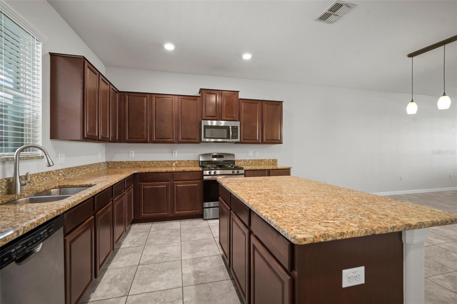 6337 SHORE VISTA PL, APOLLO BEACH, FL, 33572