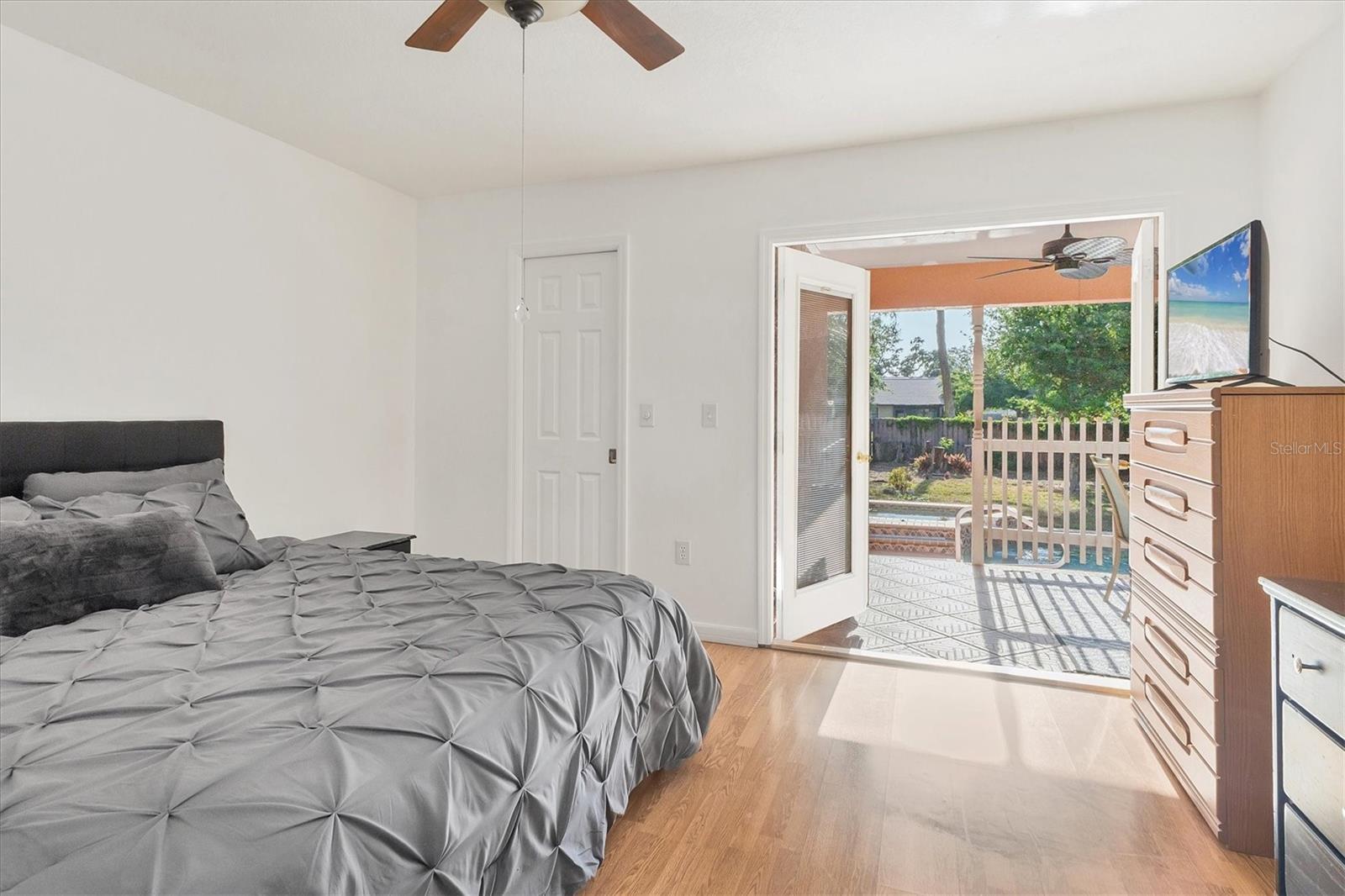 5600 BLOUNT AVE, SARASOTA, FL, 34231