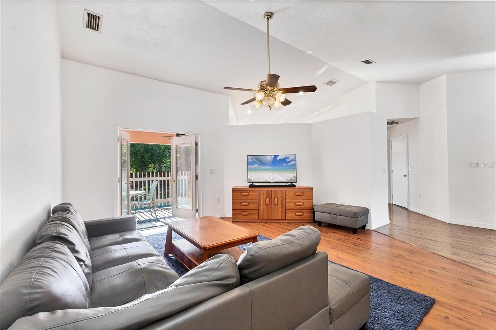 5600 BLOUNT AVE, SARASOTA, FL, 34231