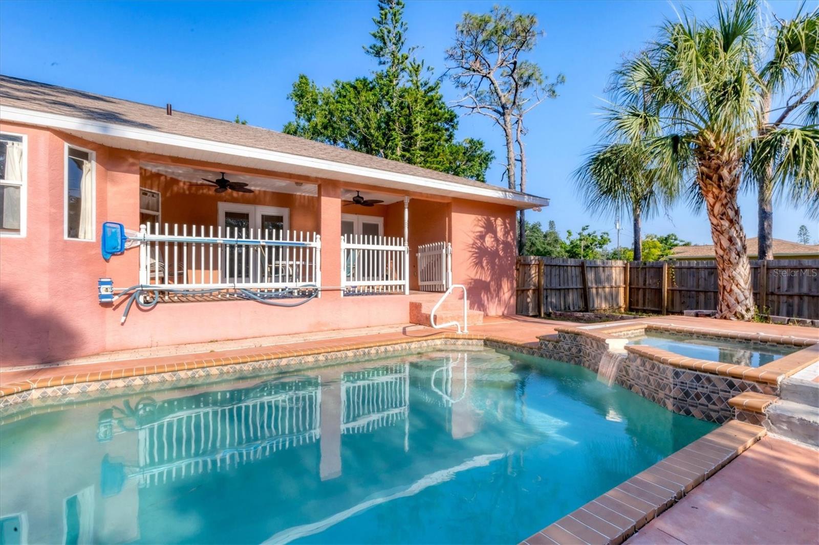 5600 BLOUNT AVE, SARASOTA, FL, 34231