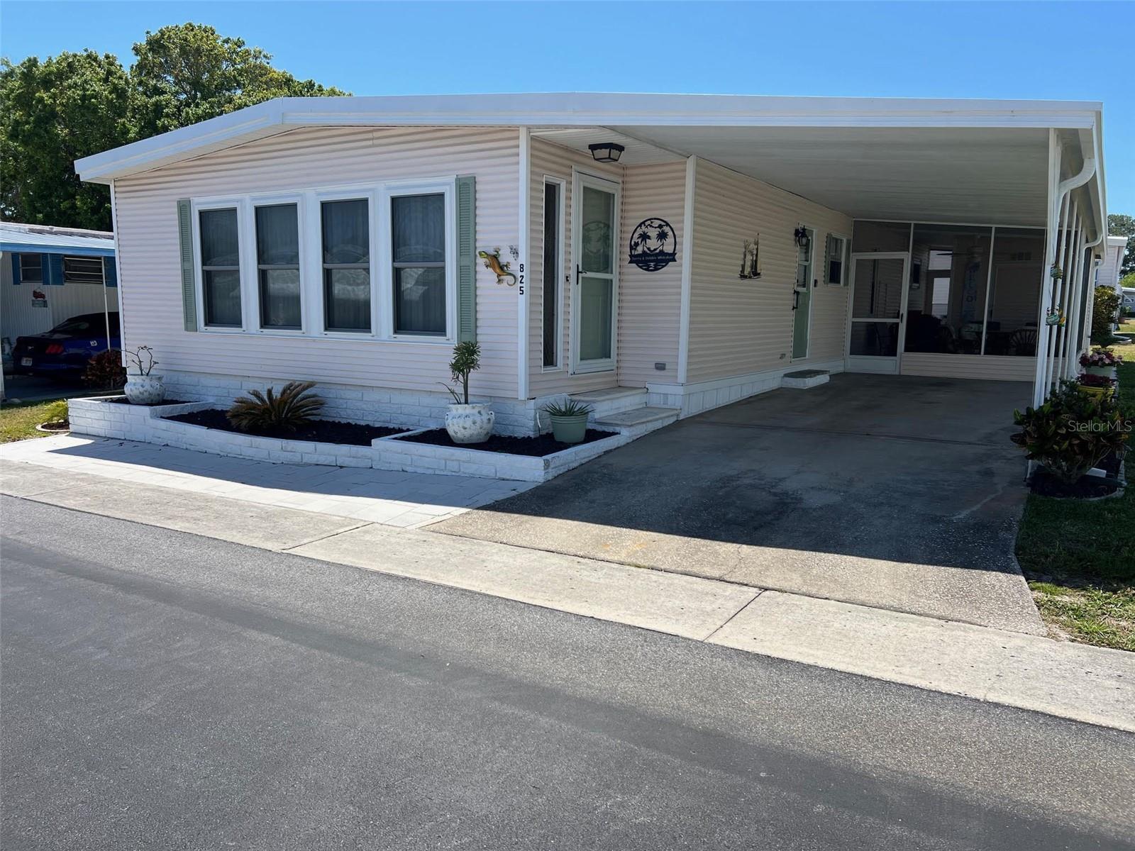 825 COCONUT PALM ST, LARGO, FL, 33778