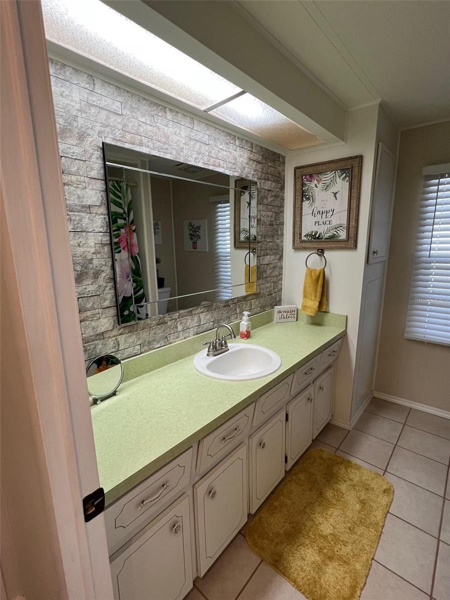 825 COCONUT PALM ST, LARGO, FL, 33778