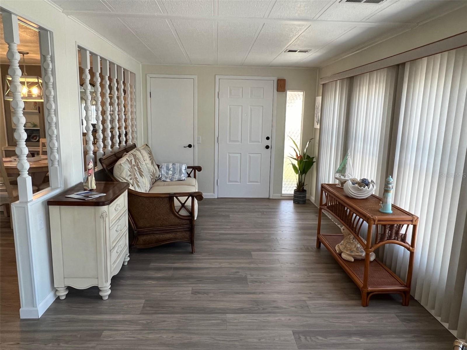 825 COCONUT PALM ST, LARGO, FL, 33778