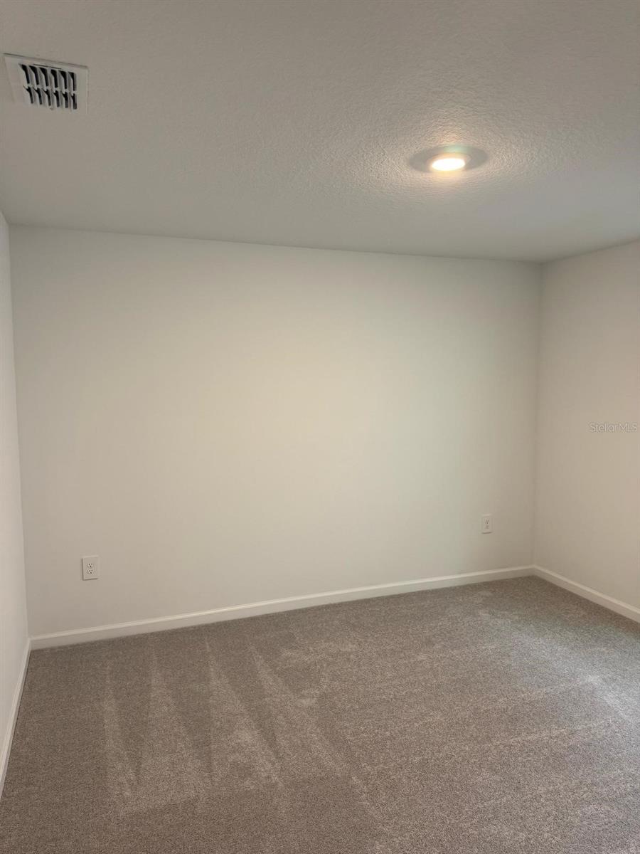 2073 LASSO LOOP, EAGLE LAKE, FL, 33839