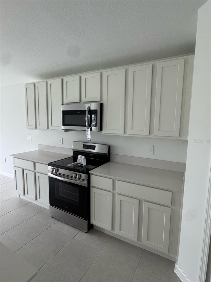 2073 LASSO LOOP, EAGLE LAKE, FL, 33839