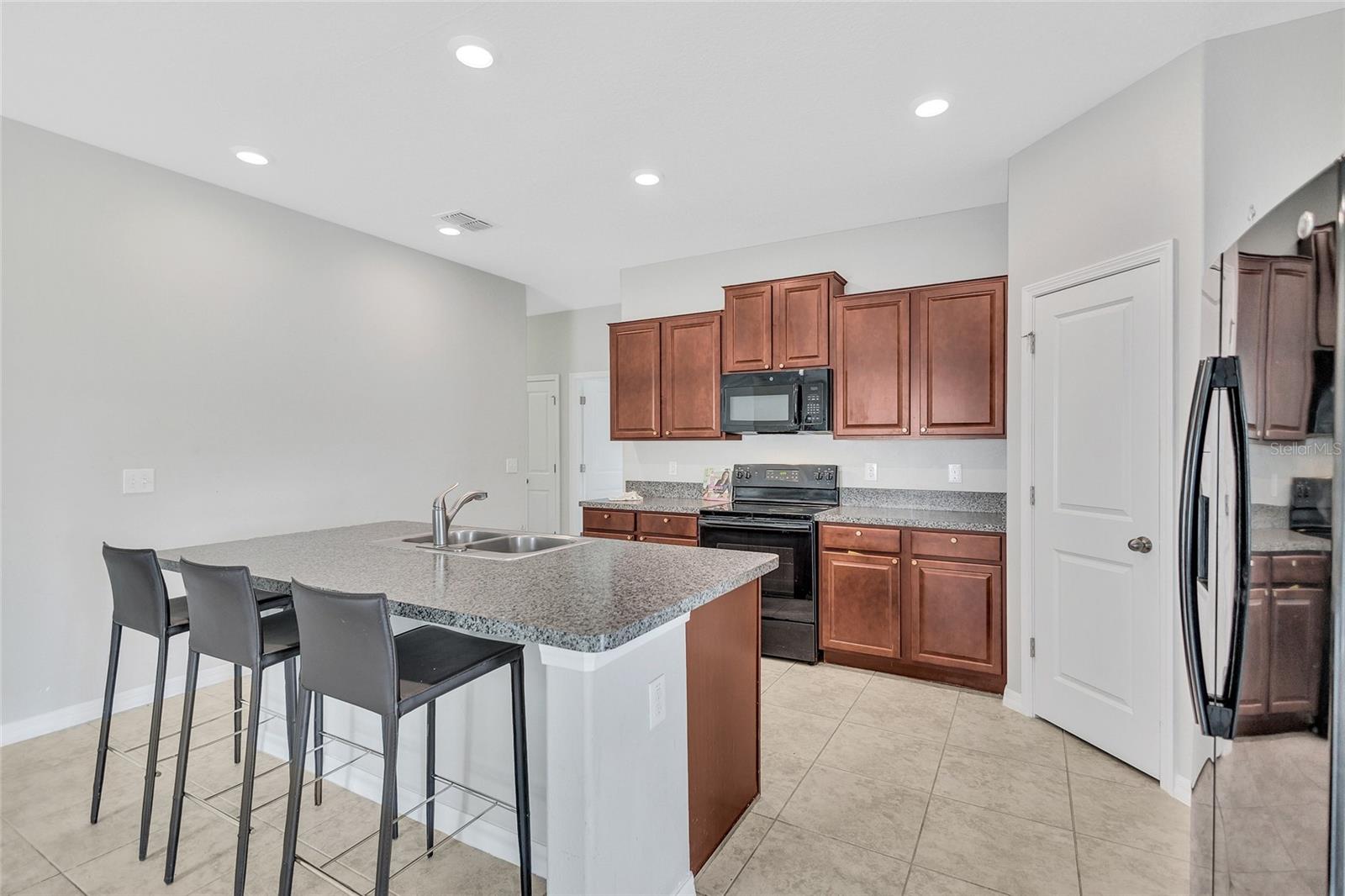 10936 RAINBOW PYRITE DR, WIMAUMA, FL, 33598