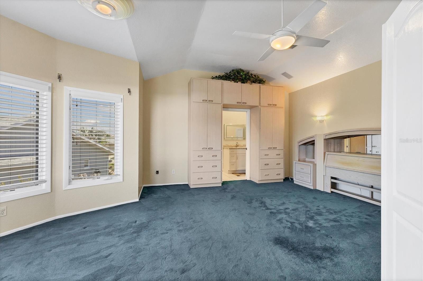 4405 HARBOR BLVD, PORT CHARLOTTE, FL, 33952