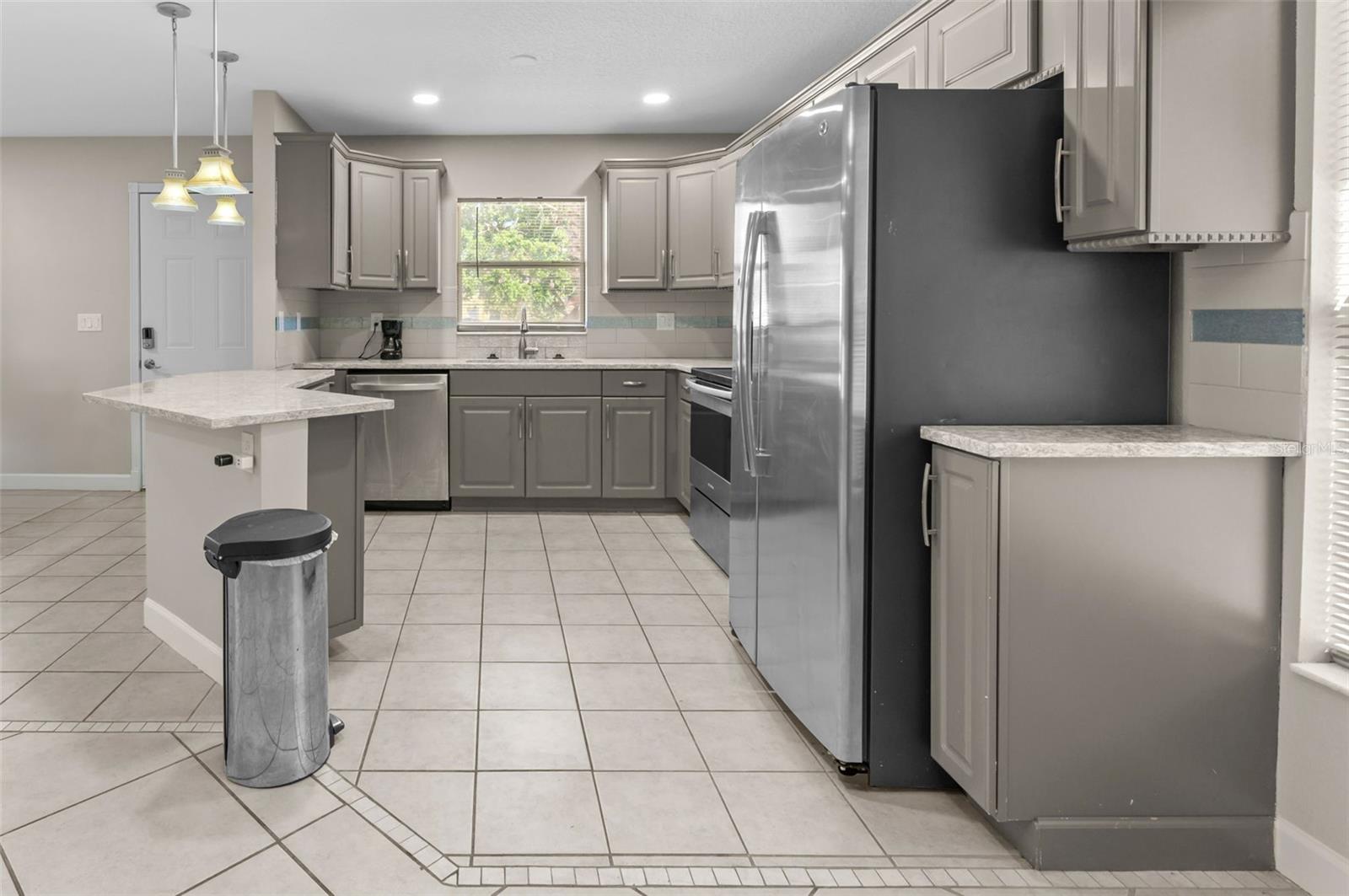 212 28TH ST S, ST PETERSBURG, FL, 33712