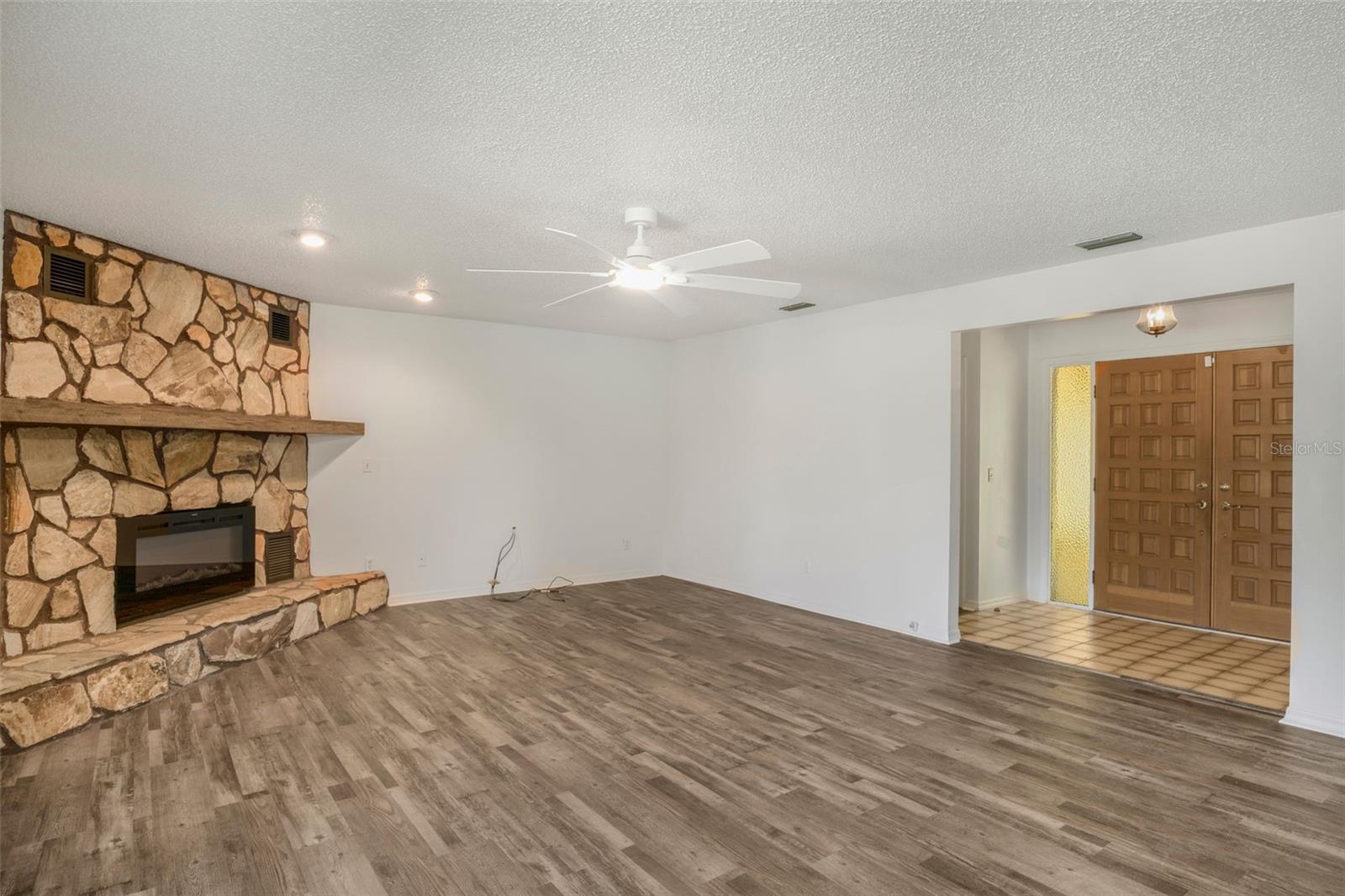 4401 E WINDMILL DR, INVERNESS, FL, 34453