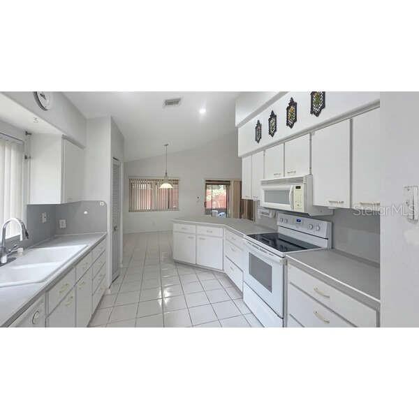 2370 SAINT ANDREWS DR, TITUSVILLE, FL, 32780