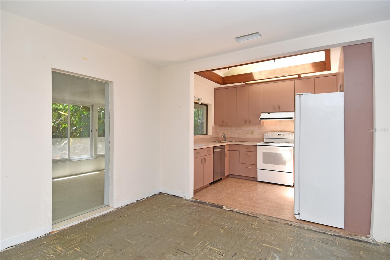 1125 N MC DONALD ST, MOUNT DORA, FL, 32757