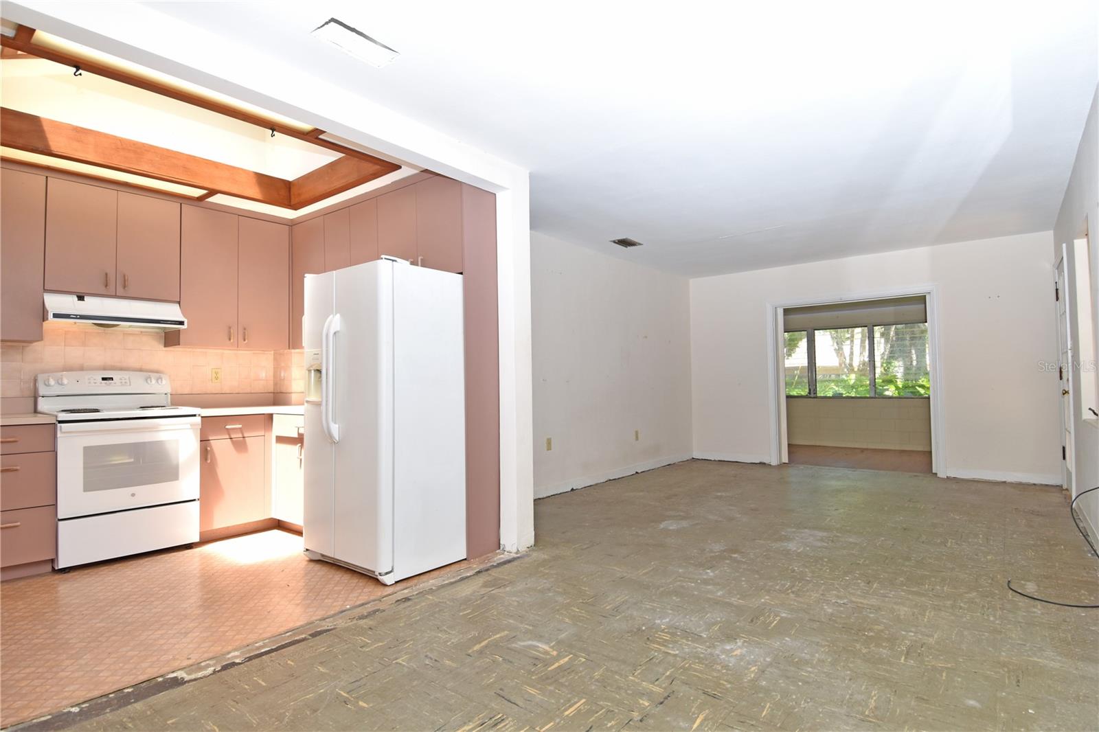 1125 N MC DONALD ST, MOUNT DORA, FL, 32757