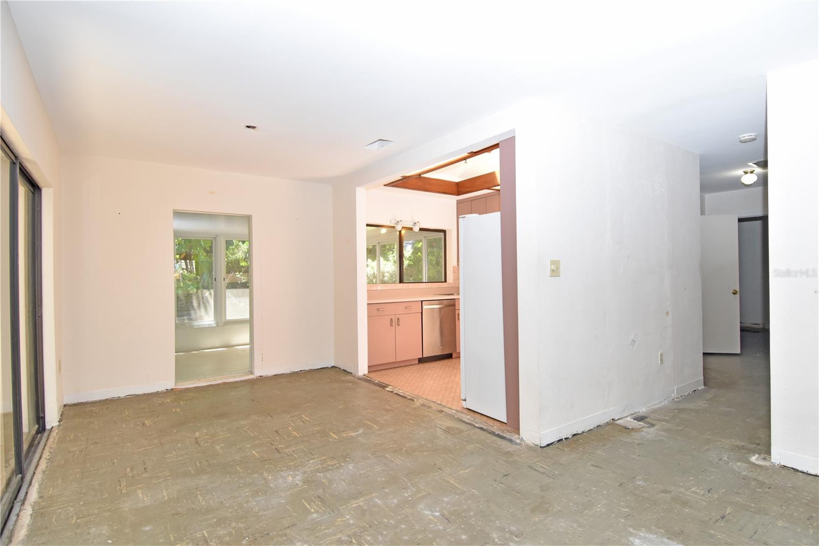 1125 N MC DONALD ST, MOUNT DORA, FL, 32757