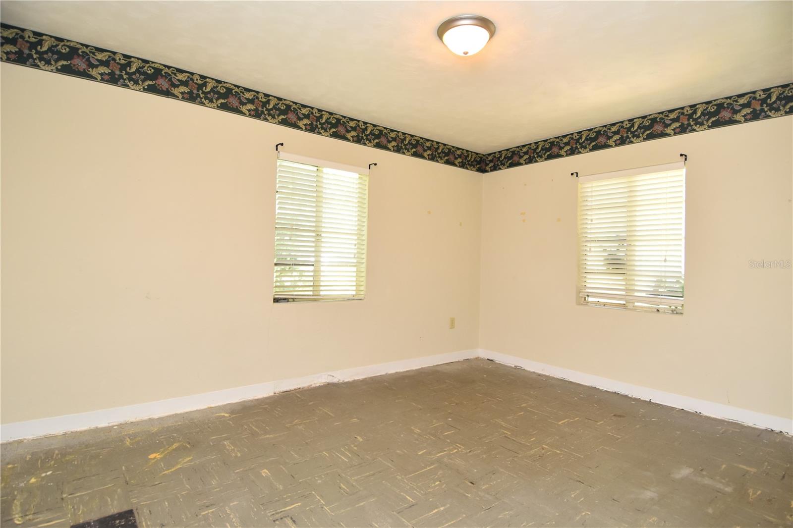 1125 N MC DONALD ST, MOUNT DORA, FL, 32757