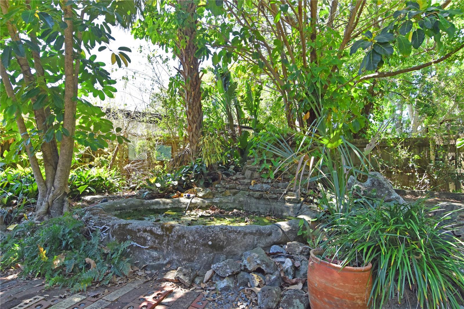 1125 N MC DONALD ST, MOUNT DORA, FL, 32757