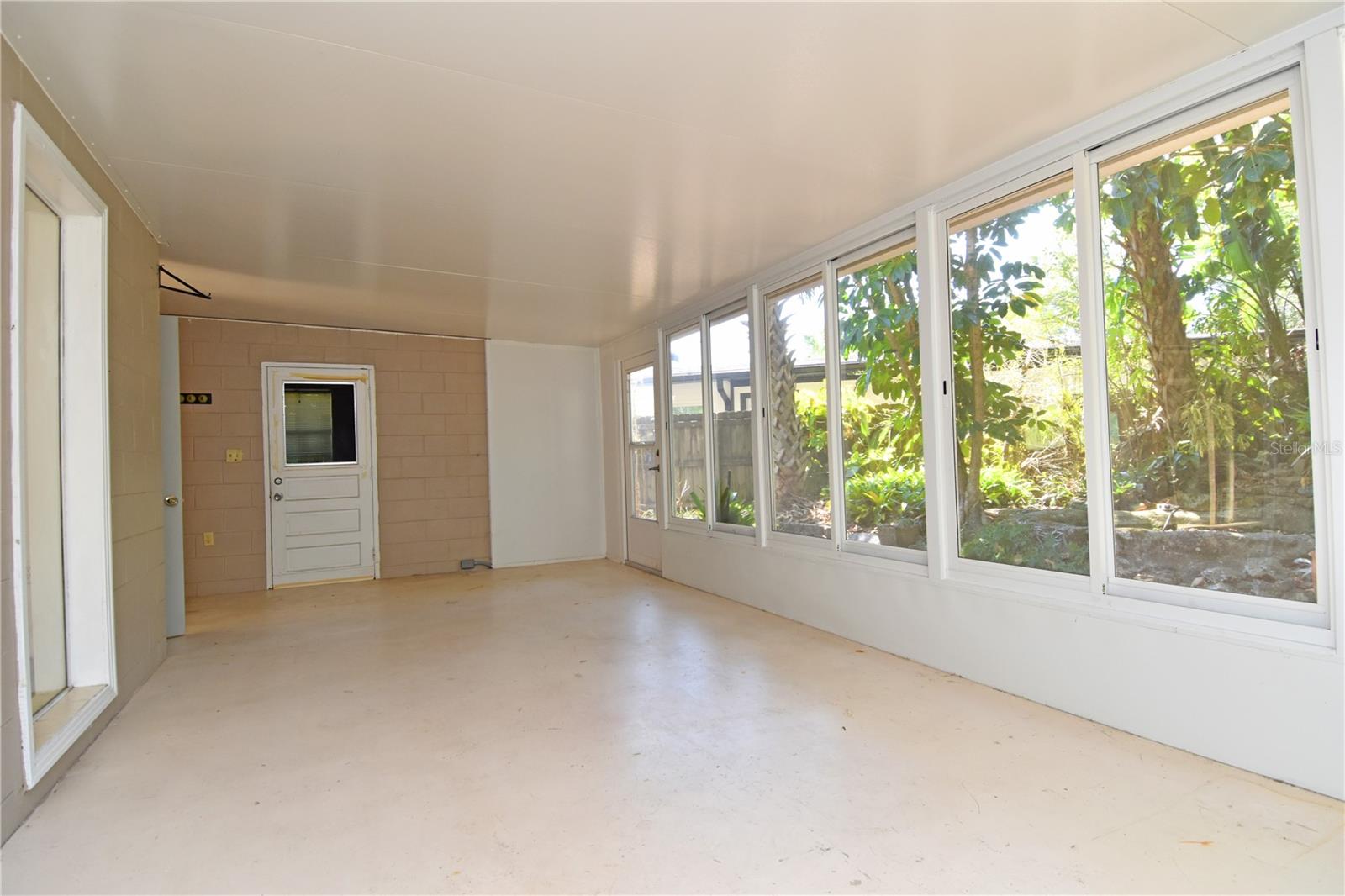 1125 N MC DONALD ST, MOUNT DORA, FL, 32757