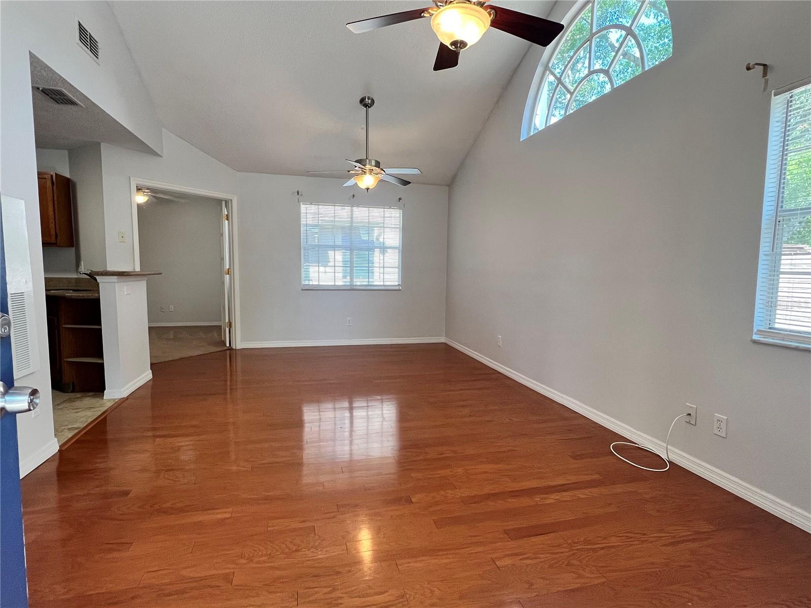 949 BIRD BAY CT #201, LAKE MARY, FL, 32746