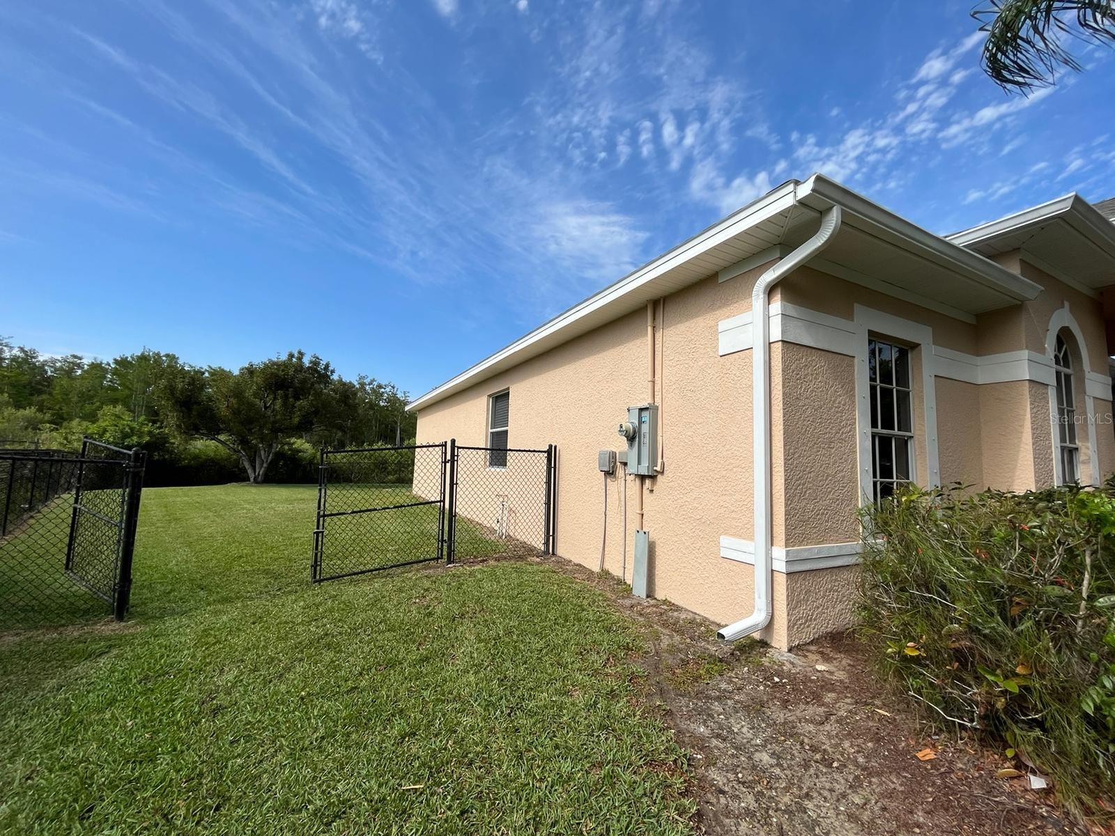 15303 BRIARCREST CIR, FORT MYERS, FL, 33912