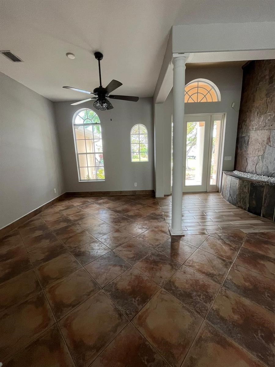 15303 BRIARCREST CIR, FORT MYERS, FL, 33912